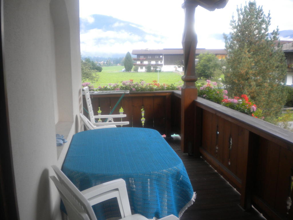 Three-Bedroom Apartment Balcony,247582169:JPEG